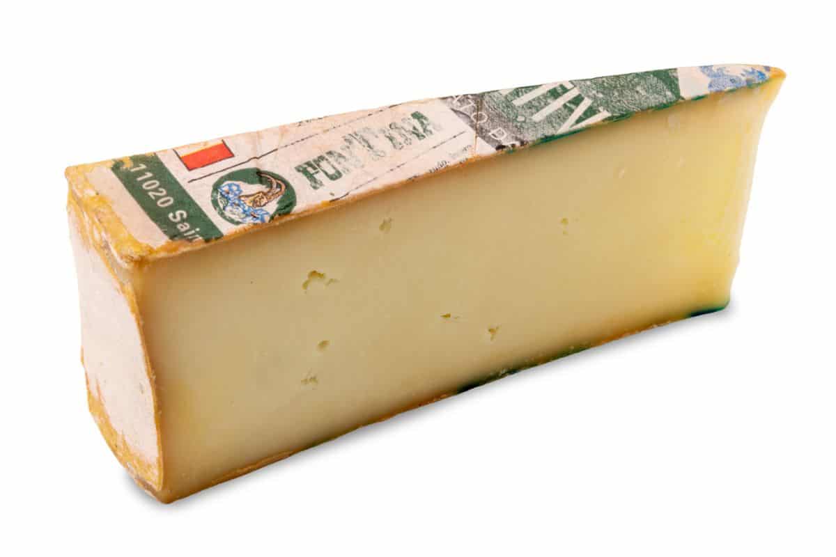 What is the BEST Cheese for Backpacking? [2023]