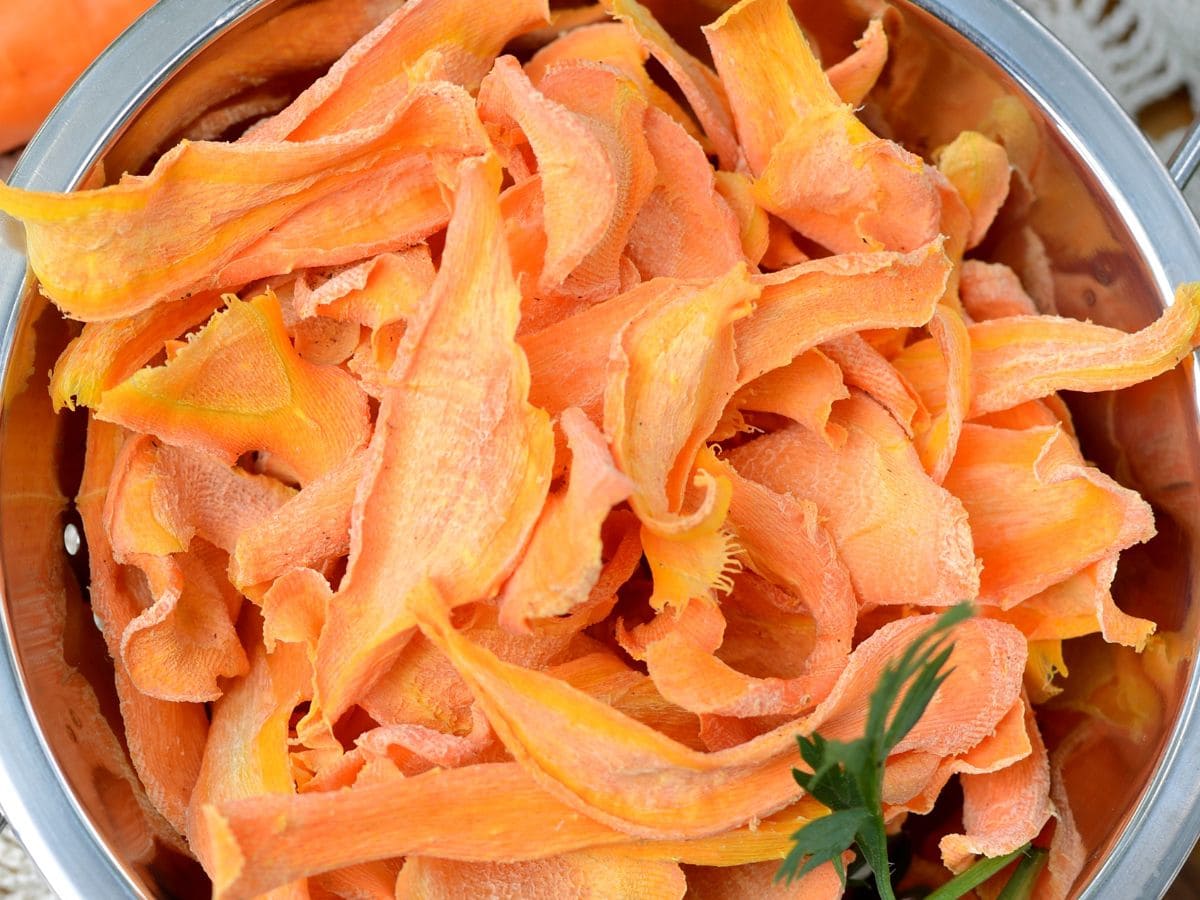 Easy StepbyStep Guide for Dehydrating Carrots