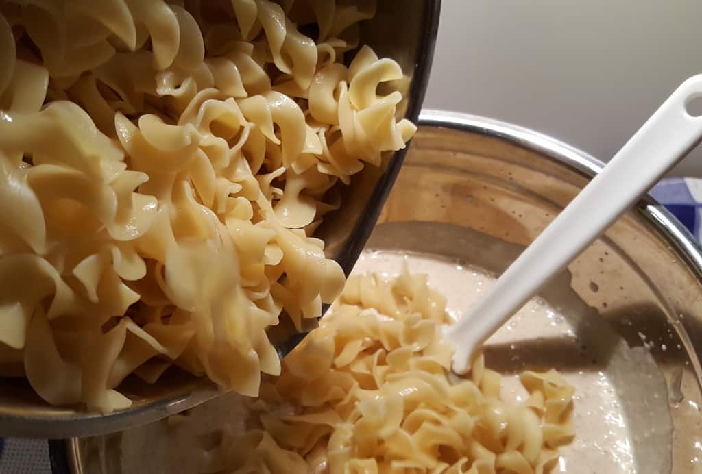Instant Pot Jewish Noodle Kugel (Luchen Kugel) This Old Gal