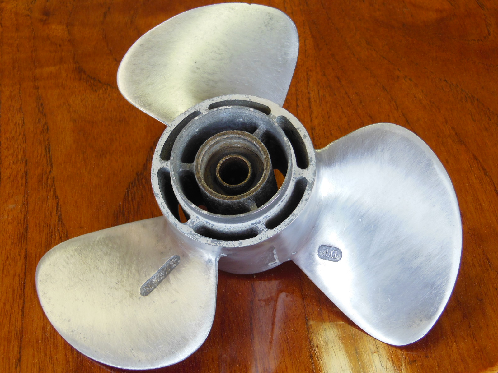 How to Refinish Your Aluminum Propeller The tingy Sailor