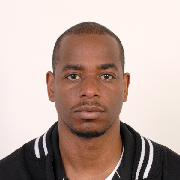 passport005 ThisPix Passport Photo & Professional Headshot Studio