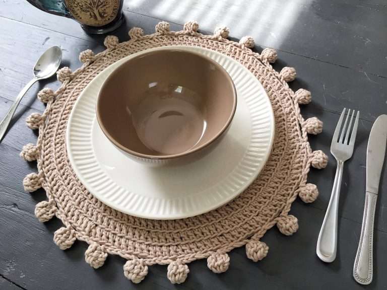 How to Crochet a Simple Boho Placemat & Coaster This Pixie Creates