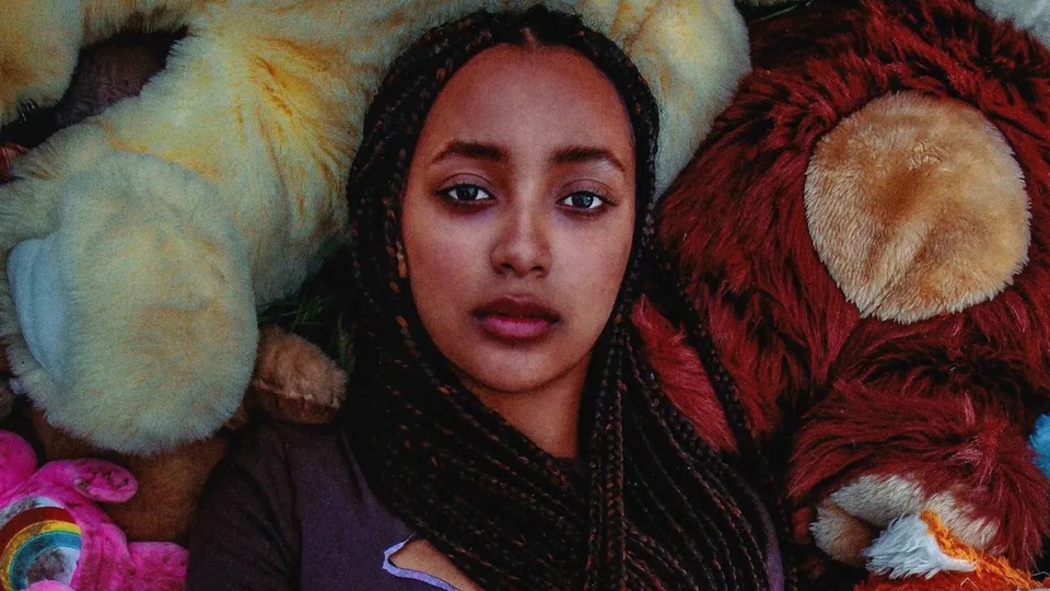 PinkPantheress Delivers Bubbly PopInfluenced Tune "Boy's a liar