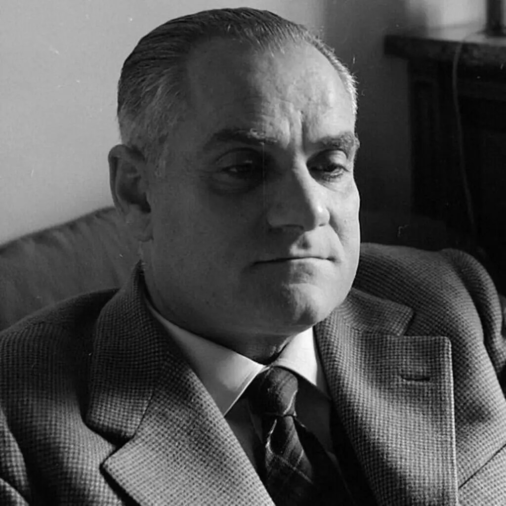 11 Most Famous Italian Writers of All Time This Way To Italy