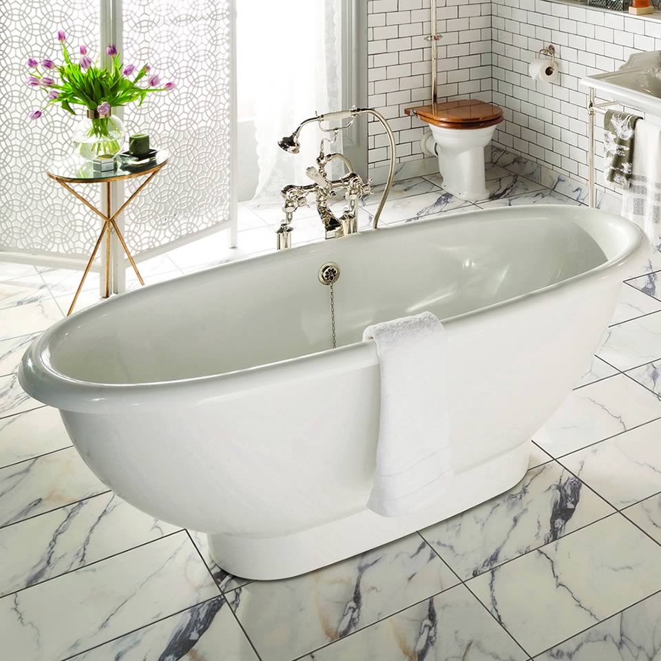 Freestanding Leighton Roll Edge Bath Thomas Crapper