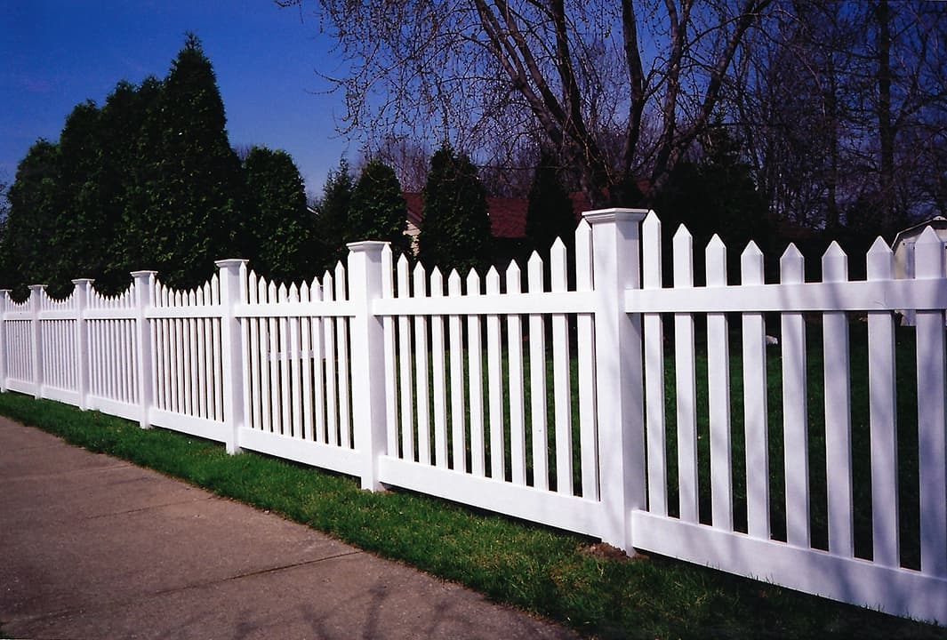 Vinyl Fence Thomas Fence Co.
