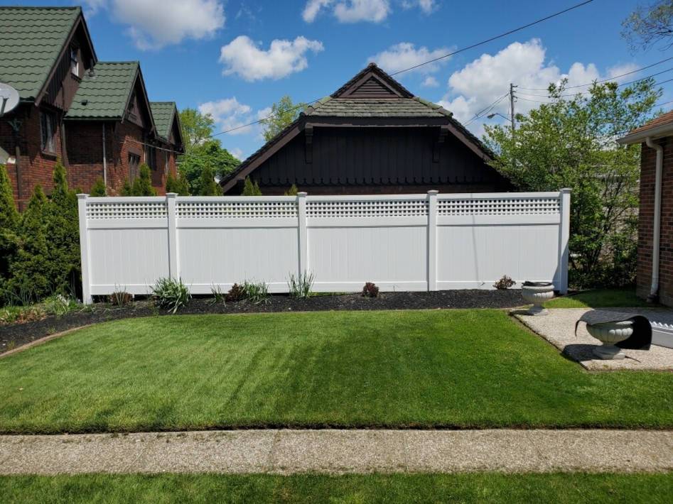 Vinyl Fence Thomas Fence Co.