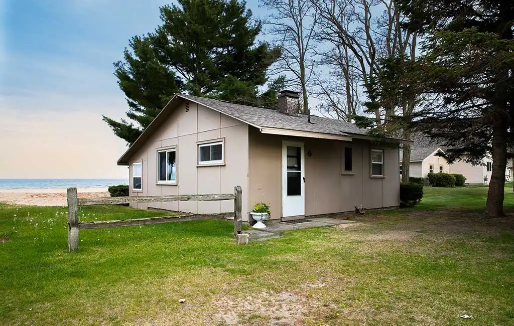Oscoda Cottages on the beach About Thomas Parkside Cottages!