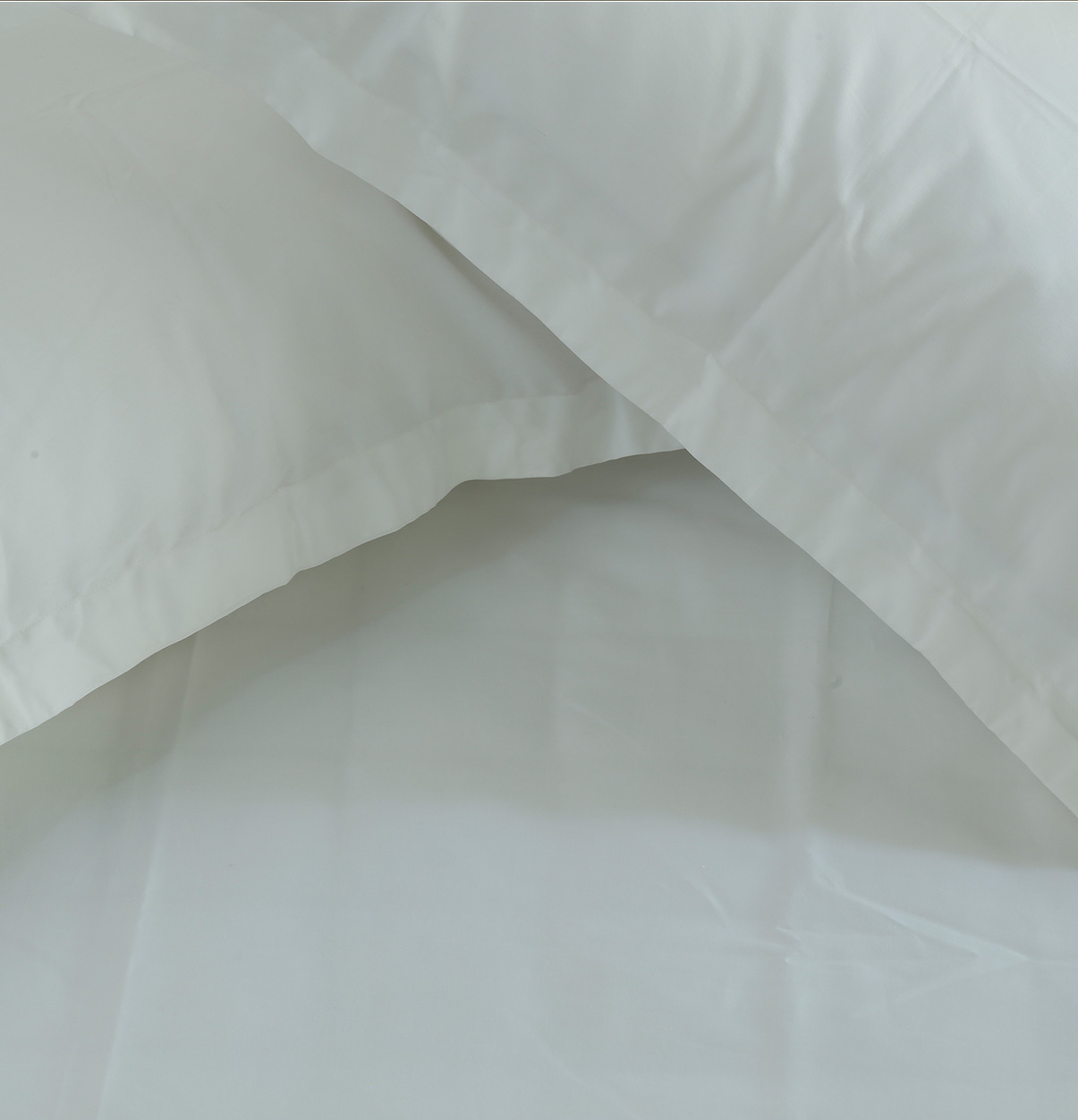 Buy White Cotton Fitted Bedsheet Thoppia