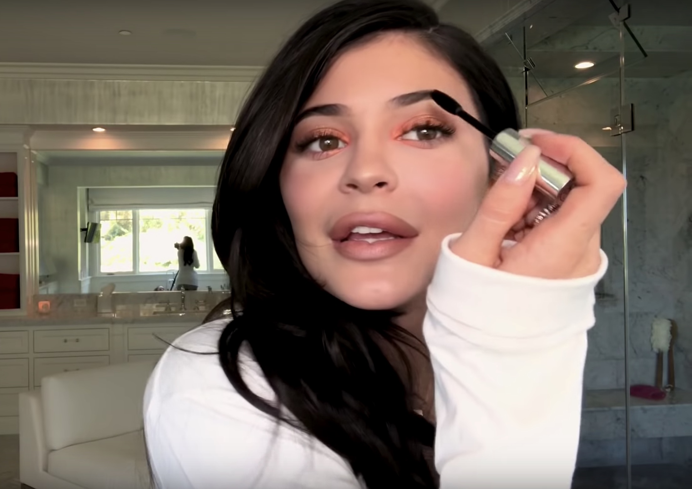 Want To Look Like Kylie Jenner? Here Are All Her Beauty Secrets