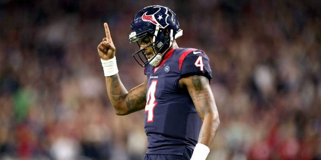 5 for 5 Fantasy Quarterbacks to Draft and Avoid