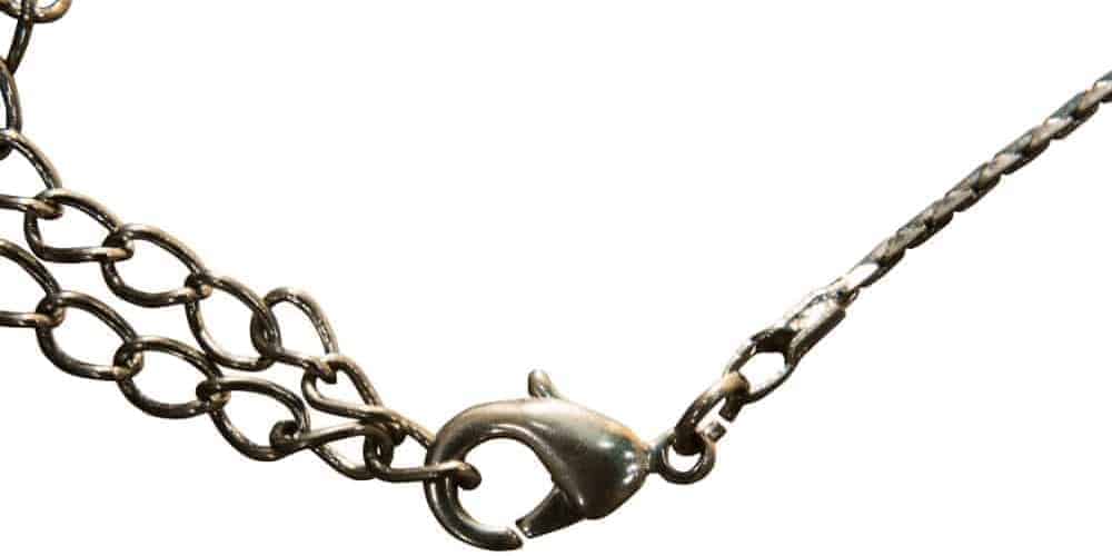 11 Different Types of Clasps (Plus How To Find the Right Type)