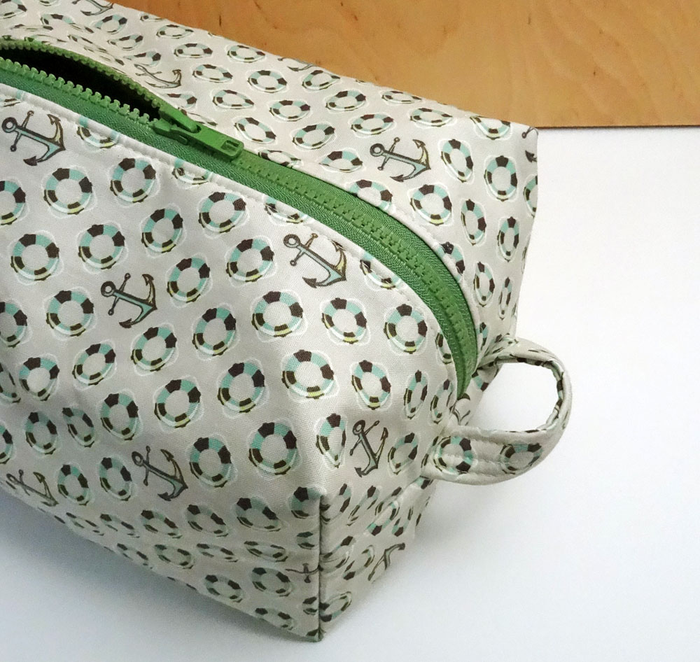 Last Minute 1 Hour Dopp Kit {tutorial}Thread Riding Hood