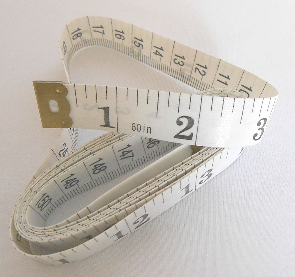 Inch tape Threads of Green