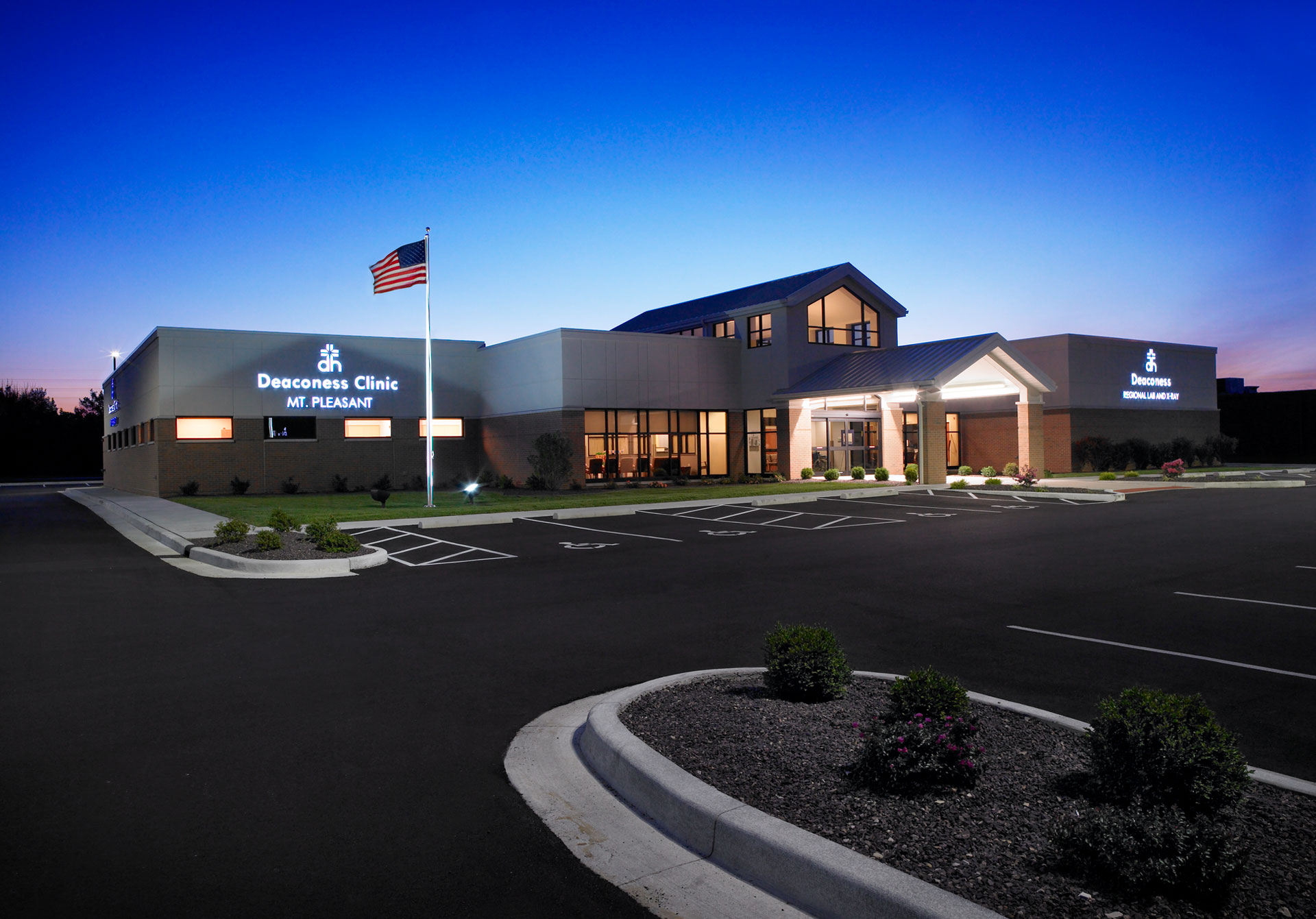 Mt. Pleasant Clinic Three i Design