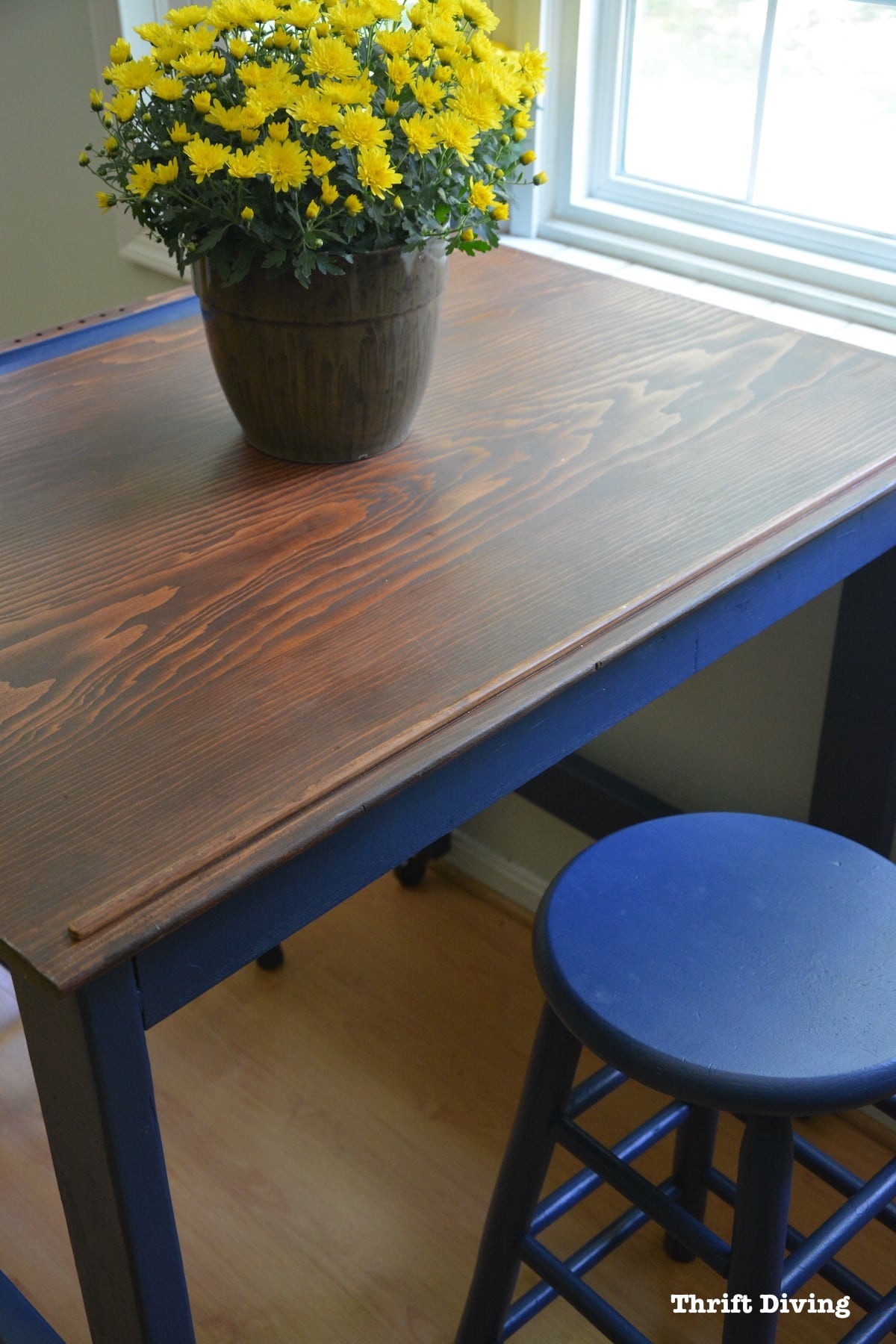 BEFORE and AFTER DIY Eatin Kitchen Table Makeover