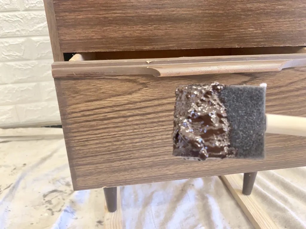How to Gel Stain Laminate Furniture (Yes you can)! Thrifted Nest