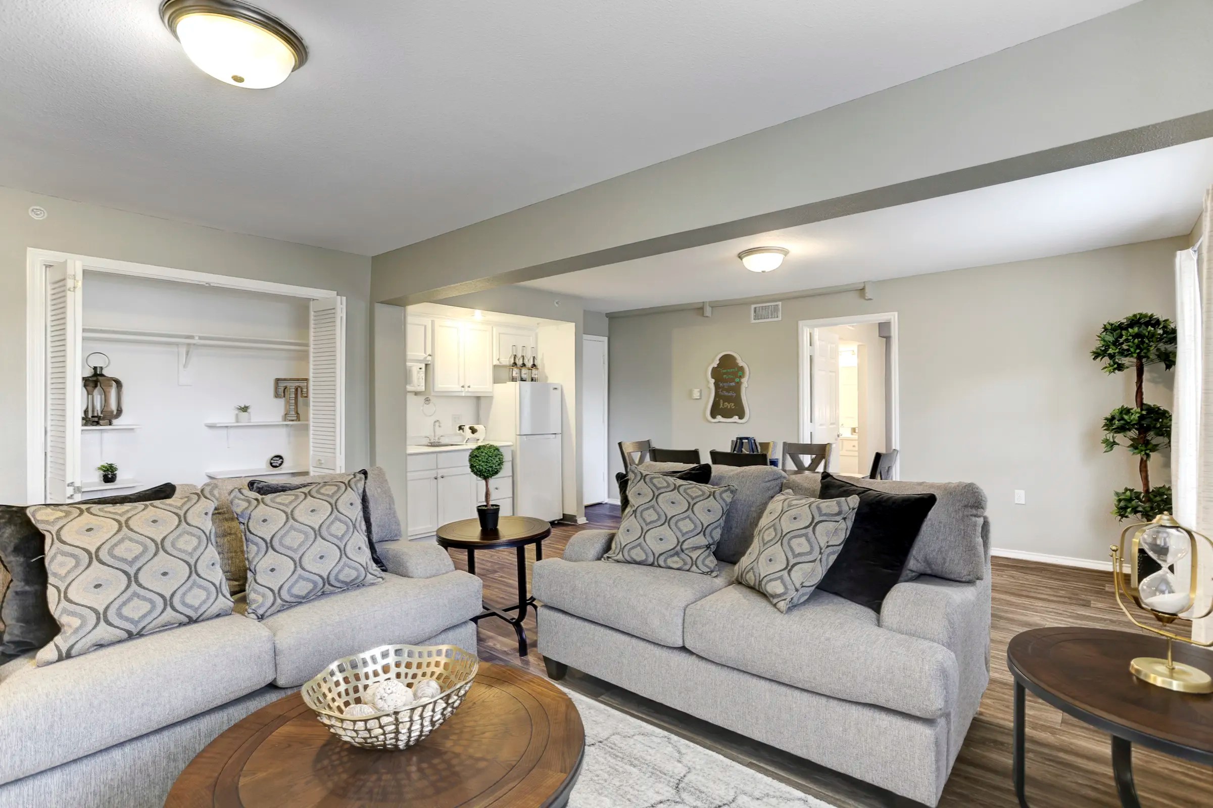 Treemont Thrifty Apartments