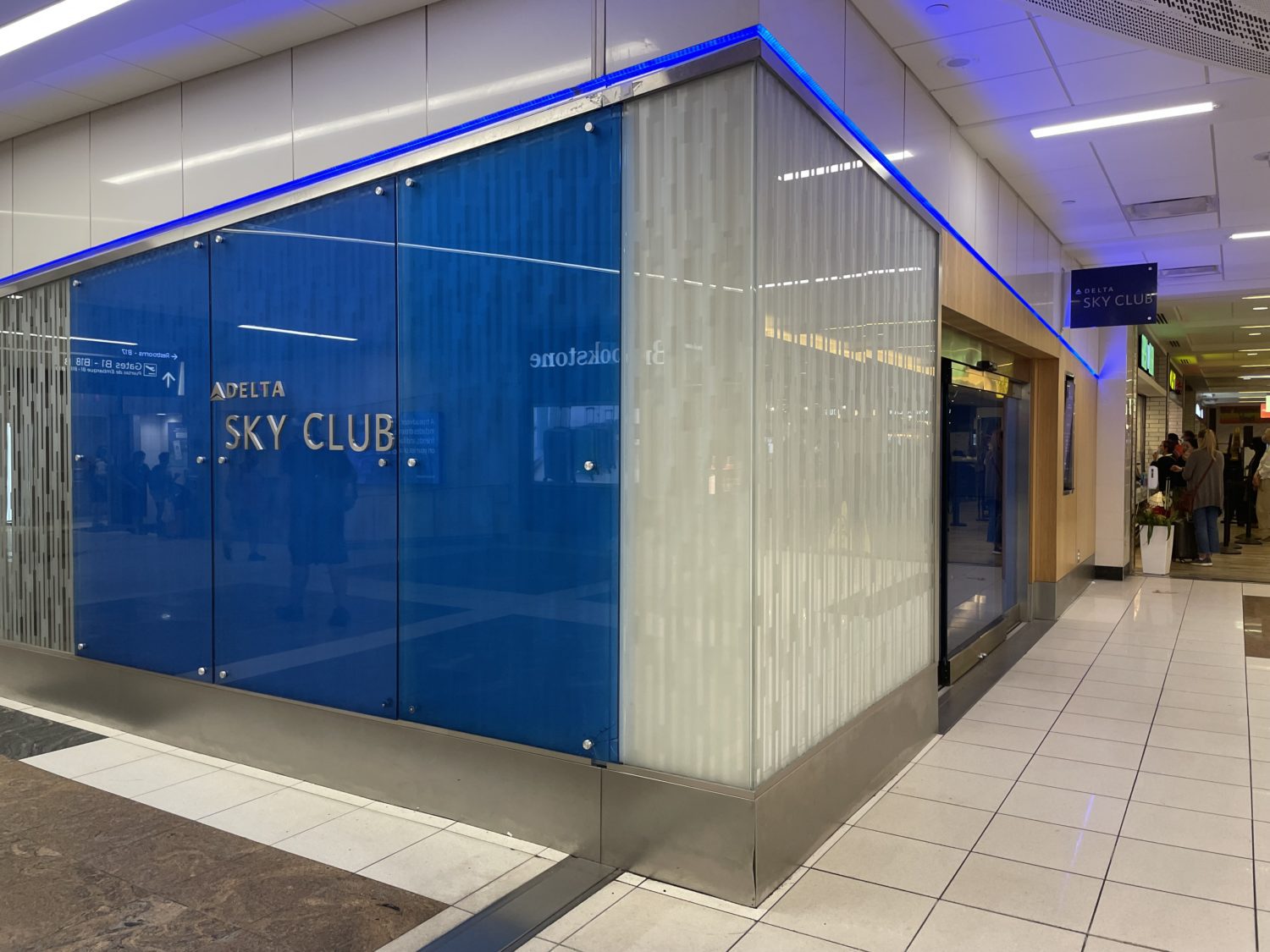 Lounge Review Inside the Flagship Atlanta Delta Sky Club