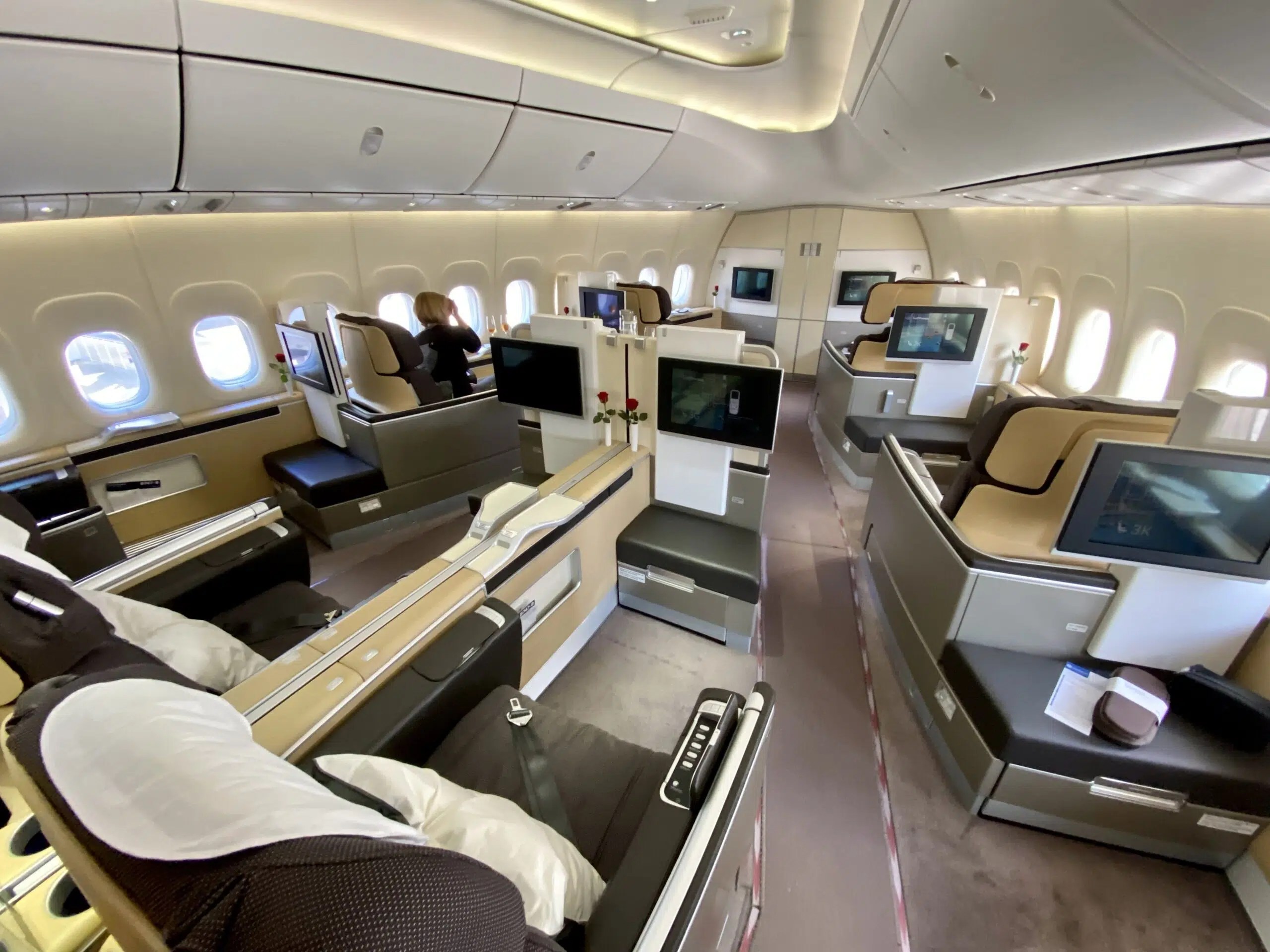 Discover the Best Airline for First Class Flights