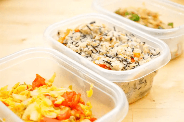 Can You Microwave Rubbermaid? (Answer With Tips)