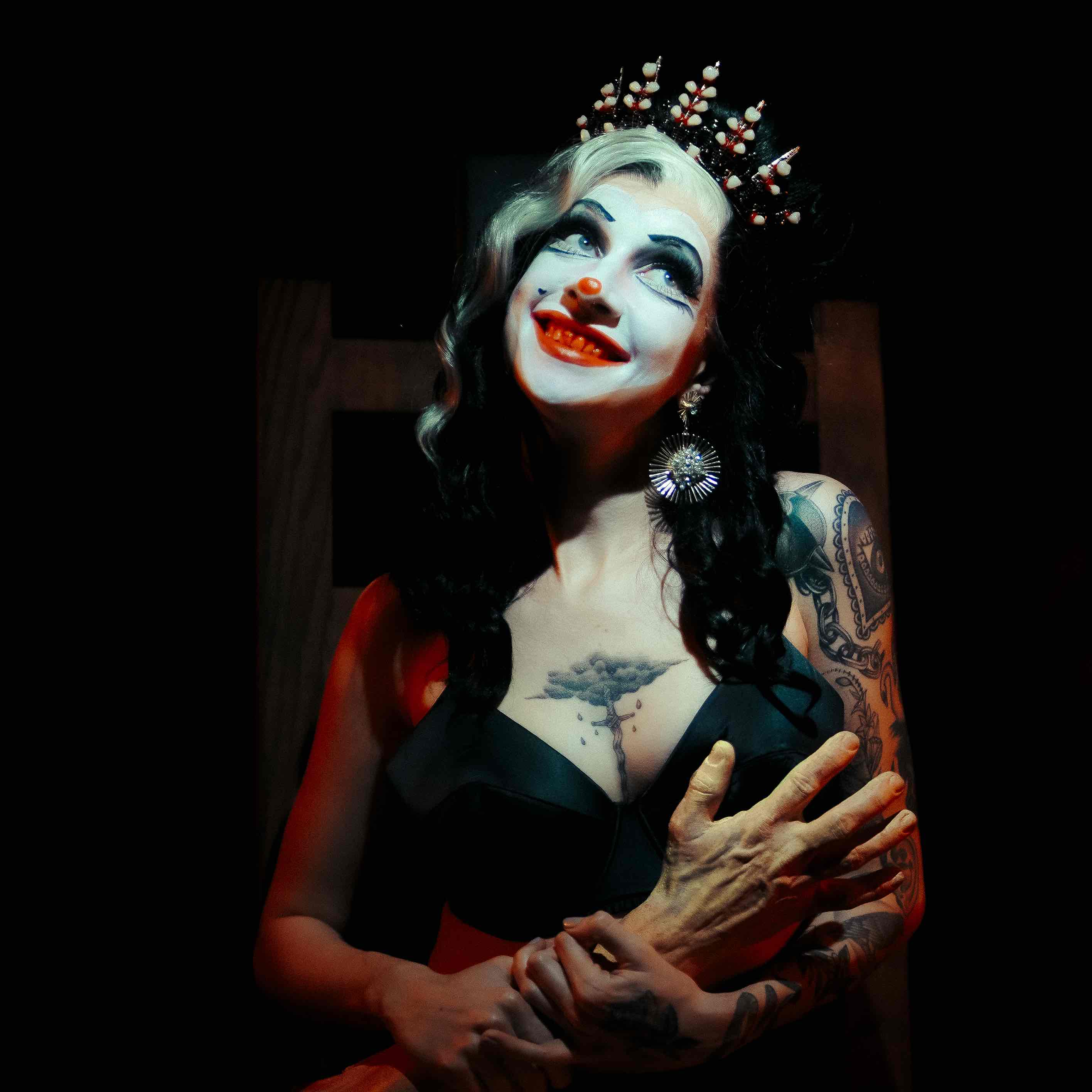 Throne | Pepper Dagger | My Wishlist