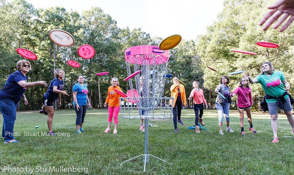 8 Disc Golf Tournament Tips for a Fun Event Throw Pink