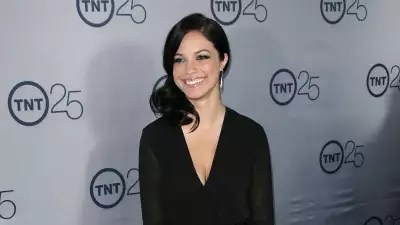 Alexis Knapp Wallpaper