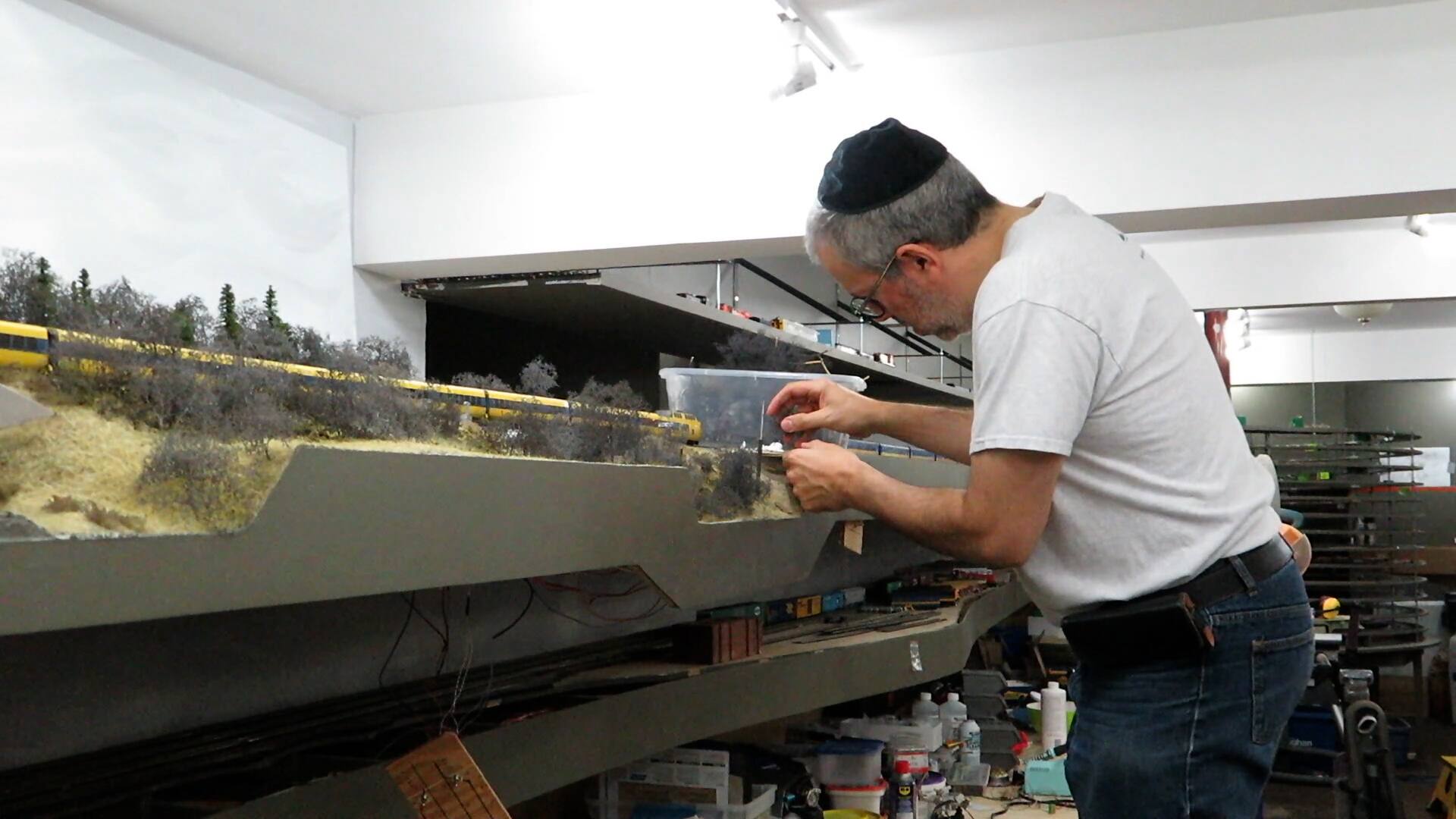 Jason Shron says building a model railroad of the TorontoMontreal