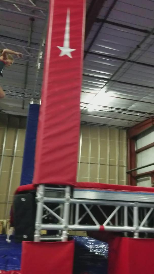 Girl Beats Coach in Obstacle Course Jukin Licensing