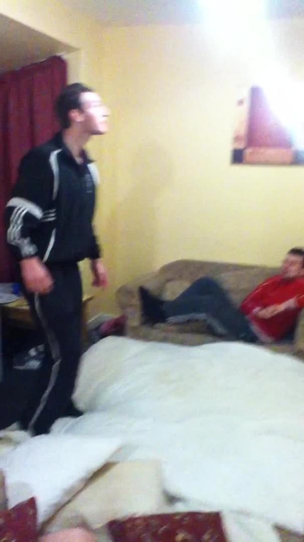 Guy Jumps from Bunk Bed into Pants Jukin Media Inc