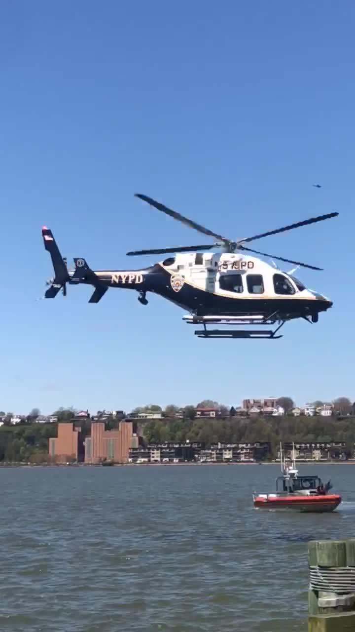 Jets Fly Above River in New York to Honor Working Professionals During