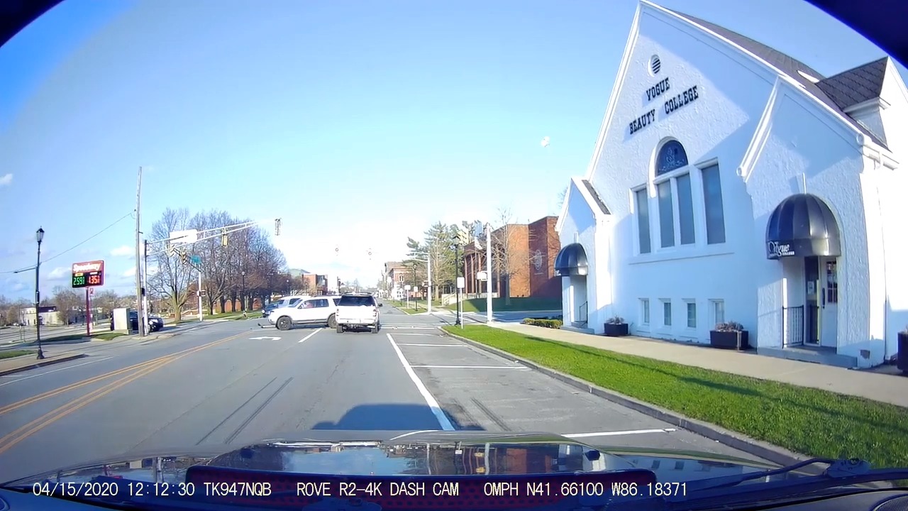 Three Cars Crash Into Each Other When One Driver Mistakenly Runs Red