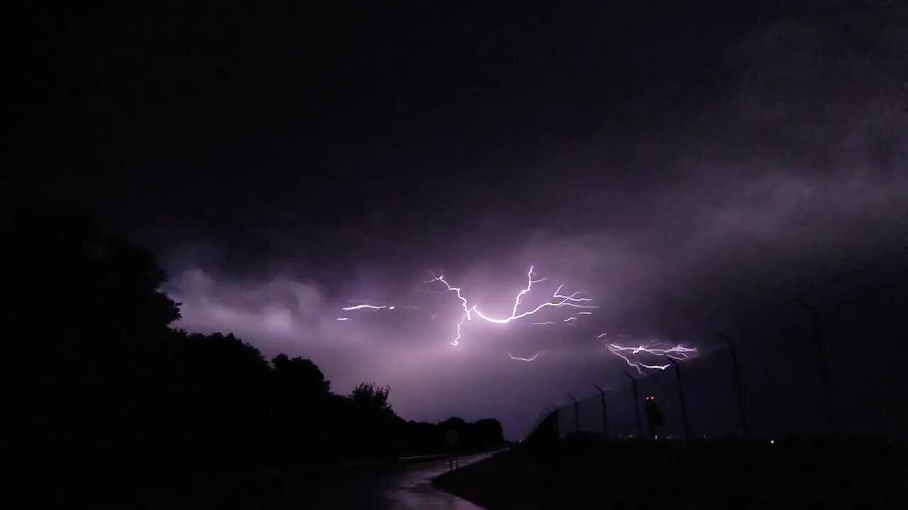 Incredible Spider Lightning Spreads Across Michigan Skies During