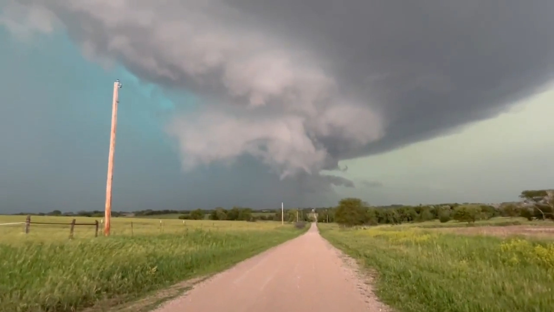 Person Witnesses Massive Tornado Clouds Forming in Wymore, Nebraska