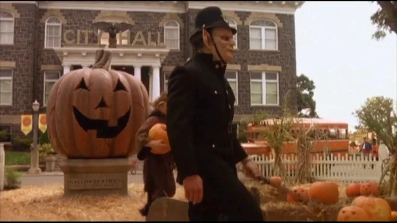 Winnie the Pooh Goes to Halloweentown Part 3