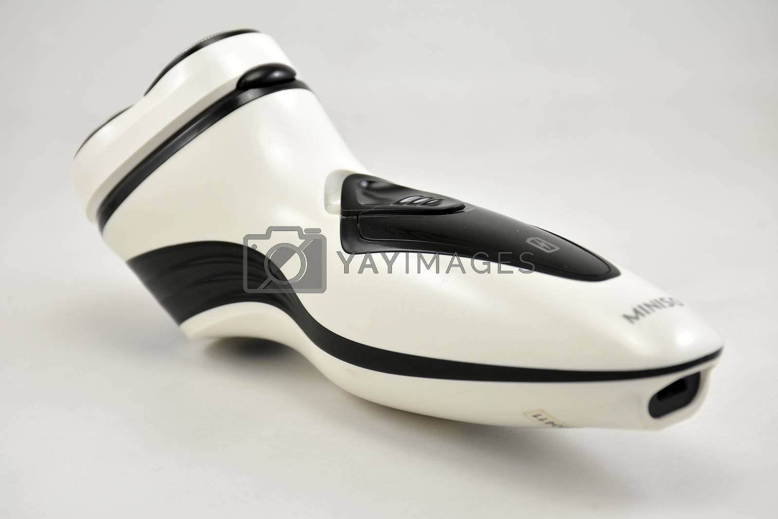 Miniso electric shaver for facial hair in Manila, Philippines by