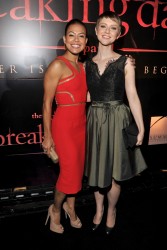 Valorie Curry - Nude Celebrities Forum | FamousBoard.com