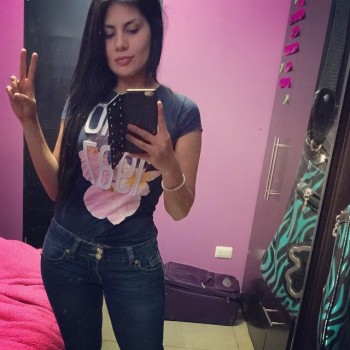 Gisselle Sampayo, Regia preciosa