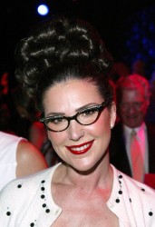 Peri Gilpin - Nude Celebrities Forum | FamousBoard.com