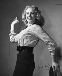 Shirley Jones - Nude Celebrities Forum | FamousBoard.com