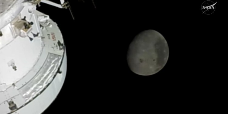 Astronauta fala de Jesus antes de comunicação ser cortada no lado oculto da Lua