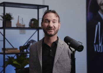 Evangelista diz que bullying fortaleceu sua fé e aconselha pais: “Digam que são amados”