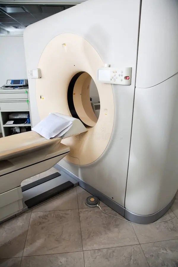 CAT Scan Machine image stock. Image du imaging, calculé