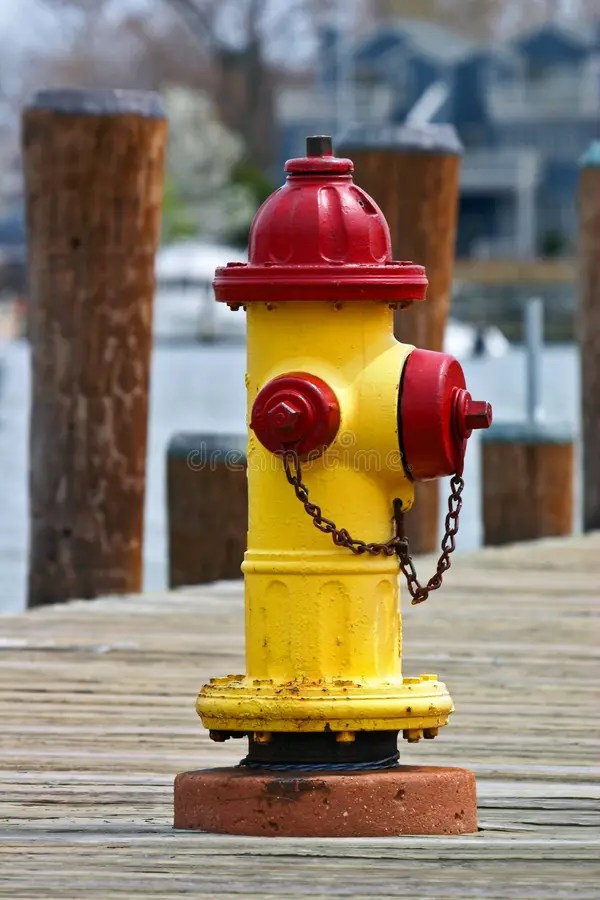 Hydrant stock foto. Image of industrieel, aansluting, hydrant - 418262