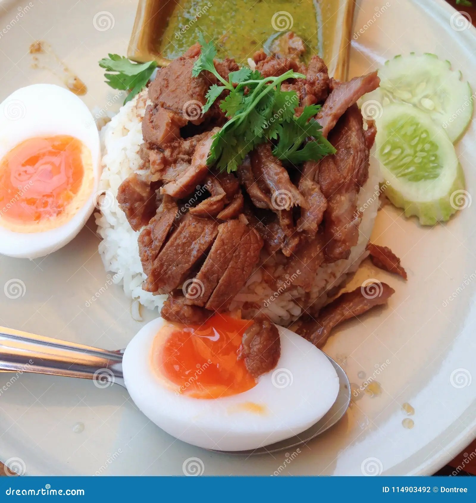 Baked beef on rice foto de archivo. Imagen de beef, baked 114903492