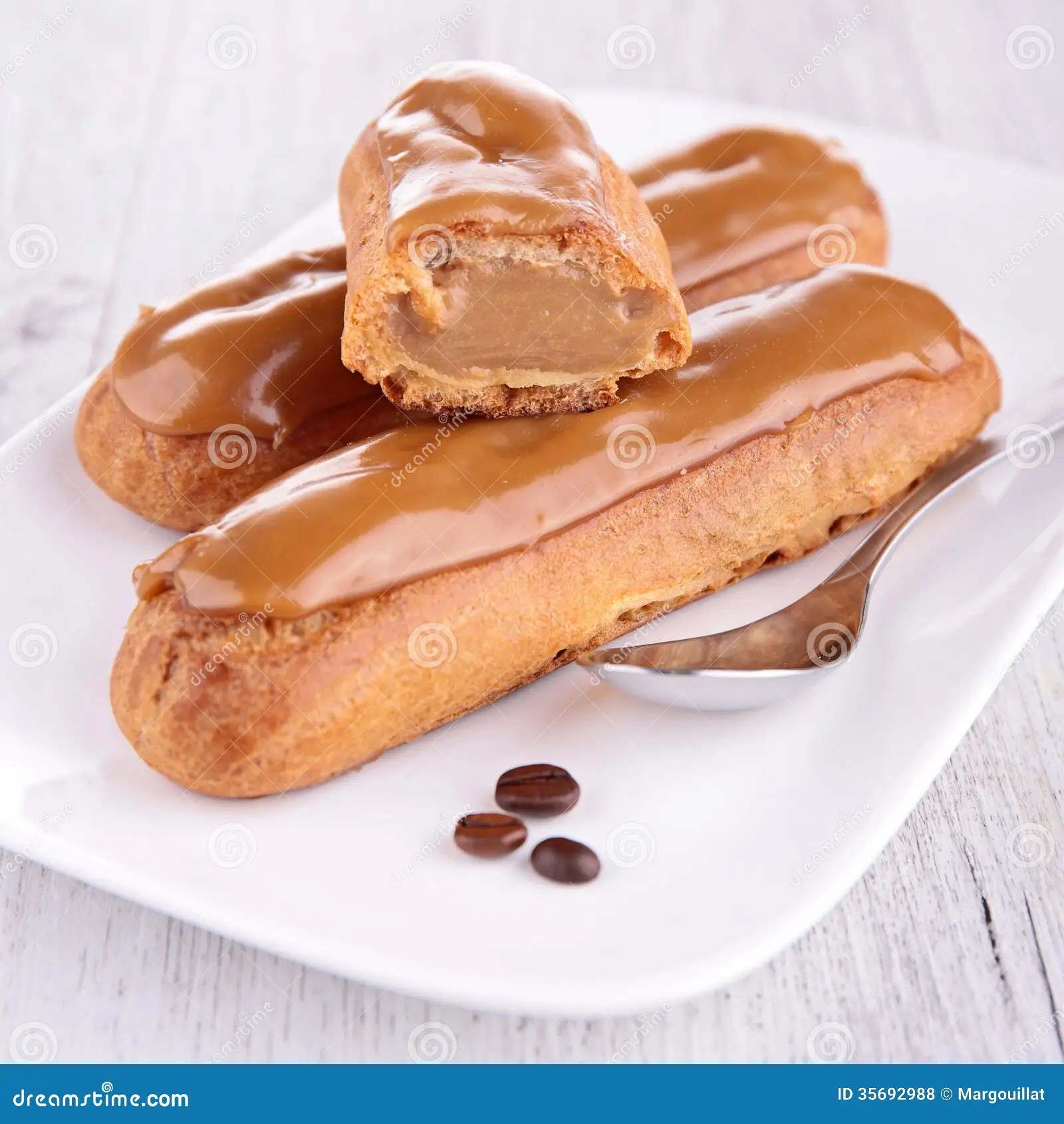 Kaffee Eclair stockfoto. Bild von eclair, gebäck, kuchen 35692988