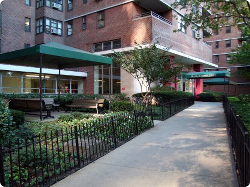 Seward Park Housing 417 Grand St, New York, NY 10002 USA