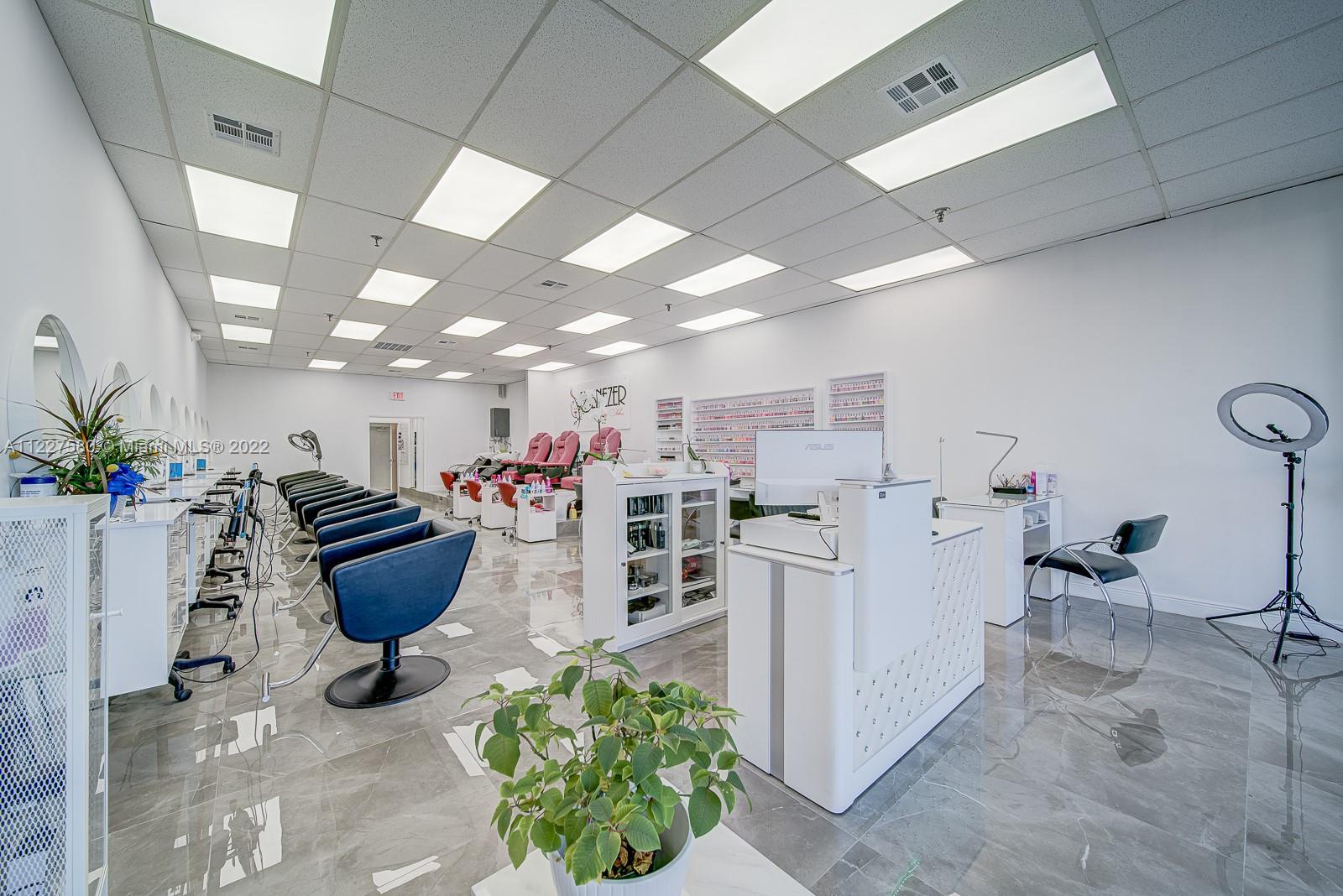 Full Service Beauty Salon On Bird Road In a Publix Shopping Center