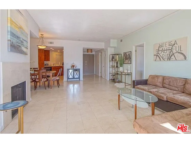 723 Westmount Dr, West Hollywood, California, 90069 2 BR for rent